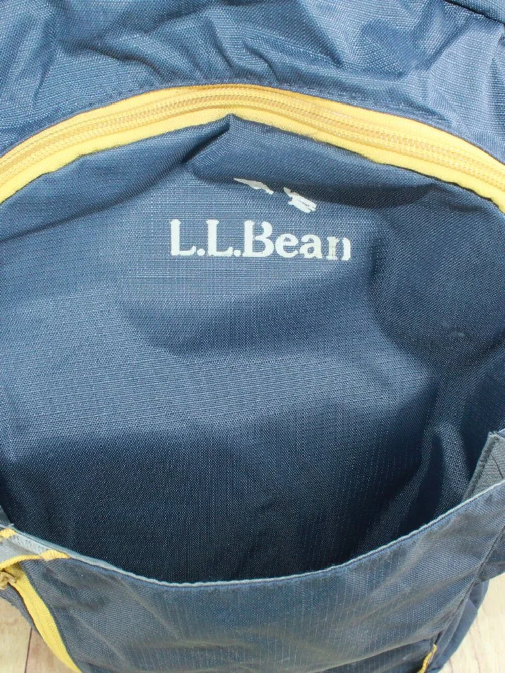 READ–LL Bean Unisex Adult Comfort Carry Portable Locker Pack 42L Backpack Hiking